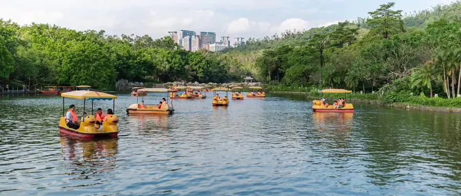 挣钱亲子旅游的说说_亲子旅游如何挣钱_挣钱亲子旅游文案