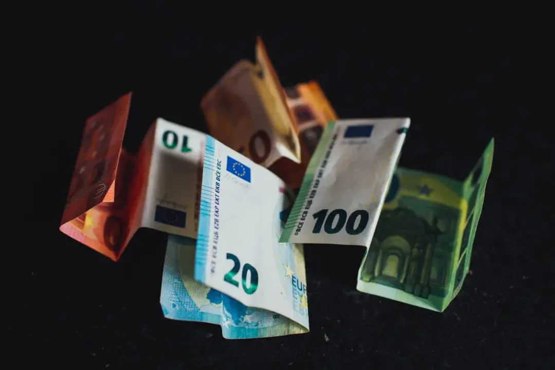 干金融贷款怎么能赚到钱_赚钱金融_金融贷款如何挣钱