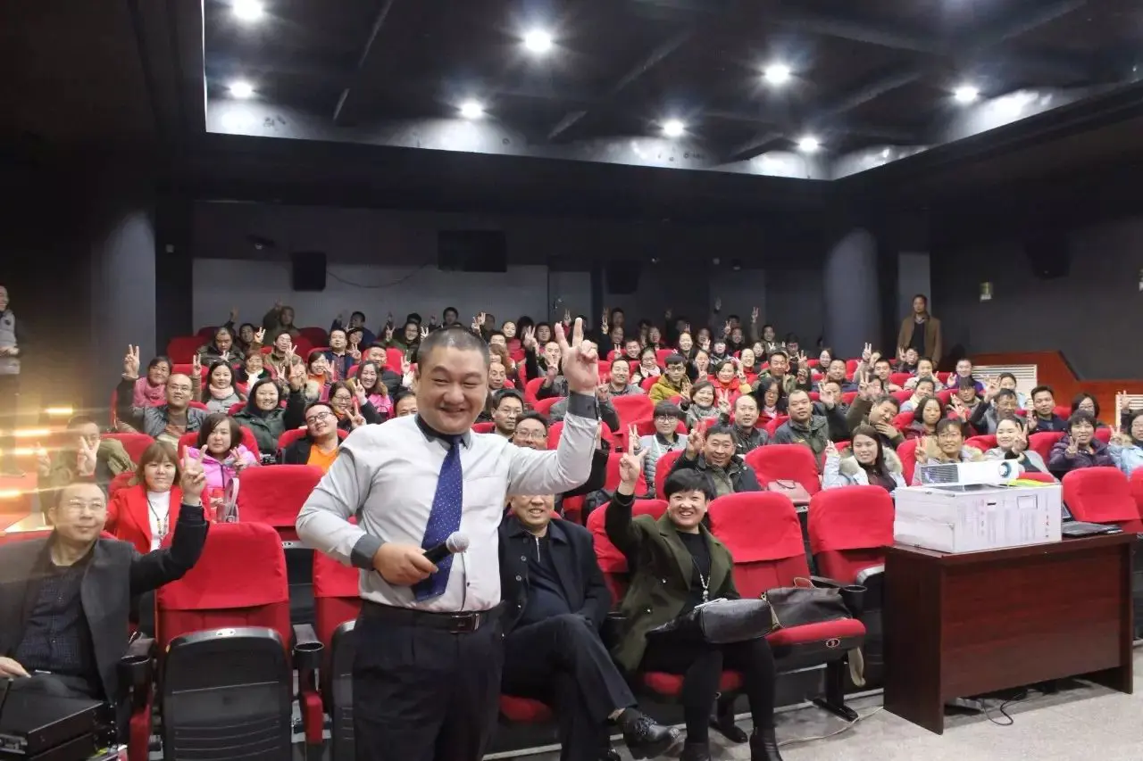 挣钱公会工人怎么赚钱_工人公会如何挣钱_公会挣得是什么钱