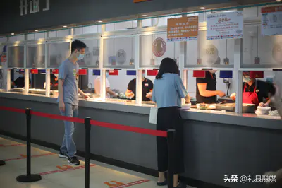 在学校挣钱的门路_如何在校挣钱_在校学生赚钱的门路