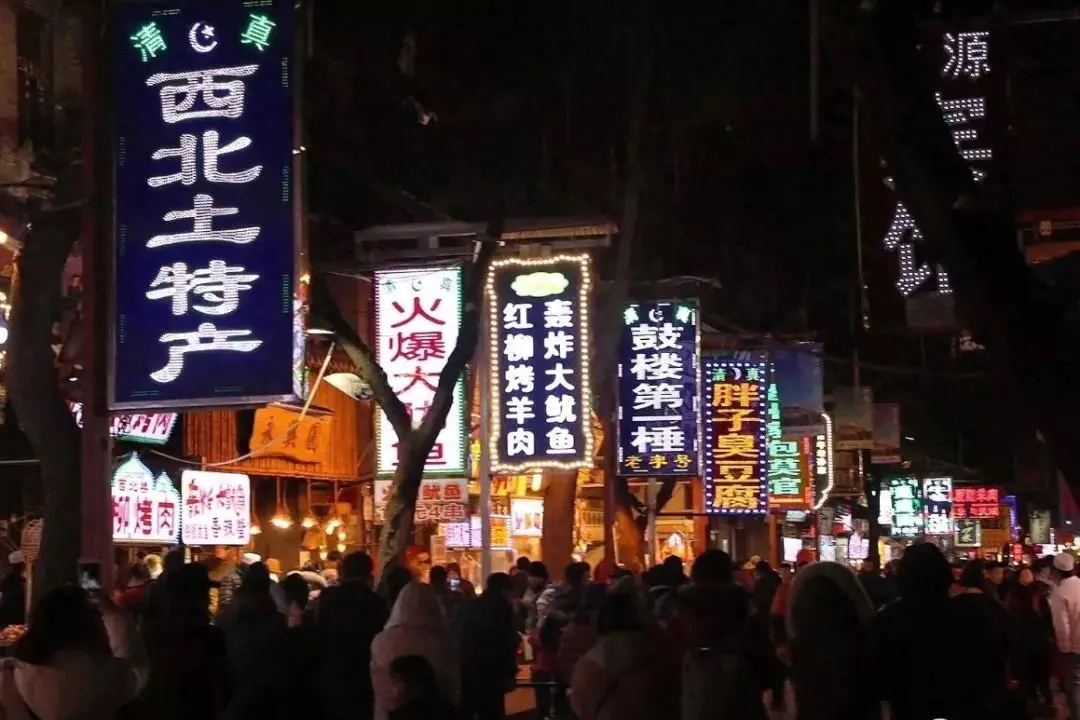摆摊副业什么比较火_摆摊做副业赚钱_摆摊赚钱副业做什么生意
