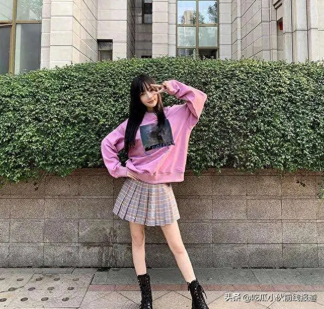 李小璐卖货赚多少钱_李小璐赚钱副业是真的吗_李小璐副业赚钱吗