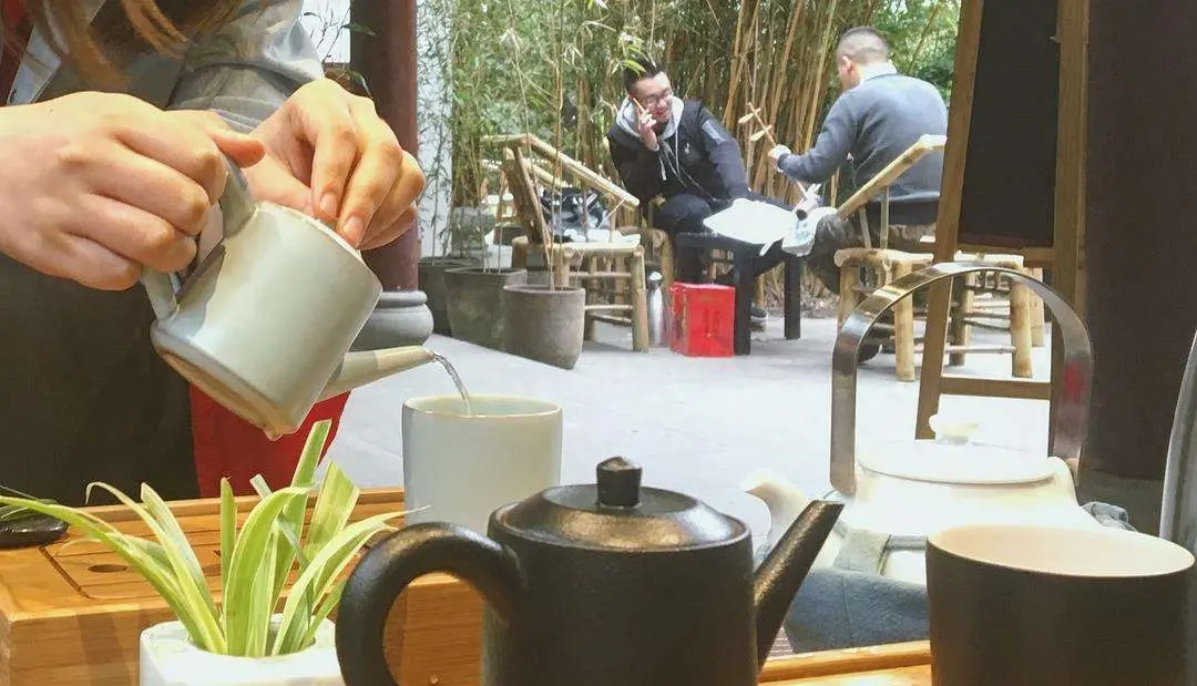茶馆一个月可以赚多少_茶馆现在靠什么赚钱_茶馆是如何挣钱