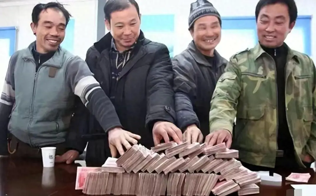 底层人赚钱真的好难_底层赚钱太难了_底层如何挣钱