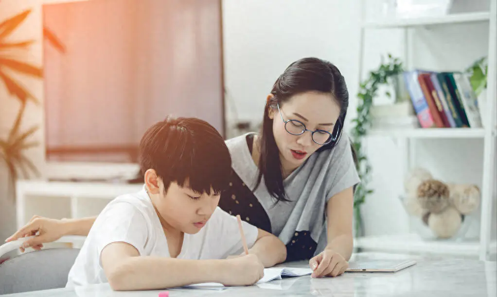 赚钱大学生_大学生挣钱的门路_大学生如何自己挣钱