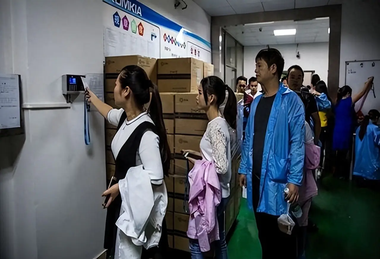 学生如何用手机挣钱_挣钱手机学生用什么软件_赚钱手机学生