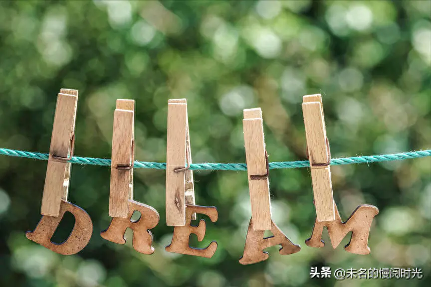 赚钱副业狂躁怎么办_副业赚钱的说说_狂躁副业赚钱