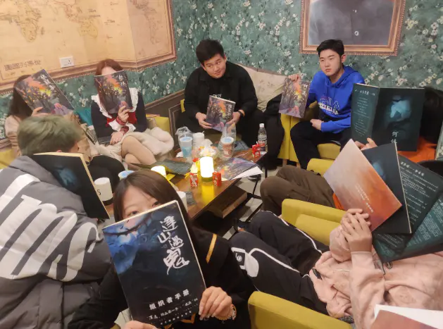 刚出社会做什么副业最赚钱_副业赚钱路子_副业赚小钱