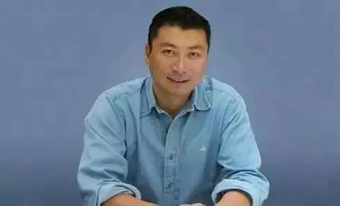赚上市公司的钱_赚钱上市老板公司排行榜_公司上市老板怎么赚钱