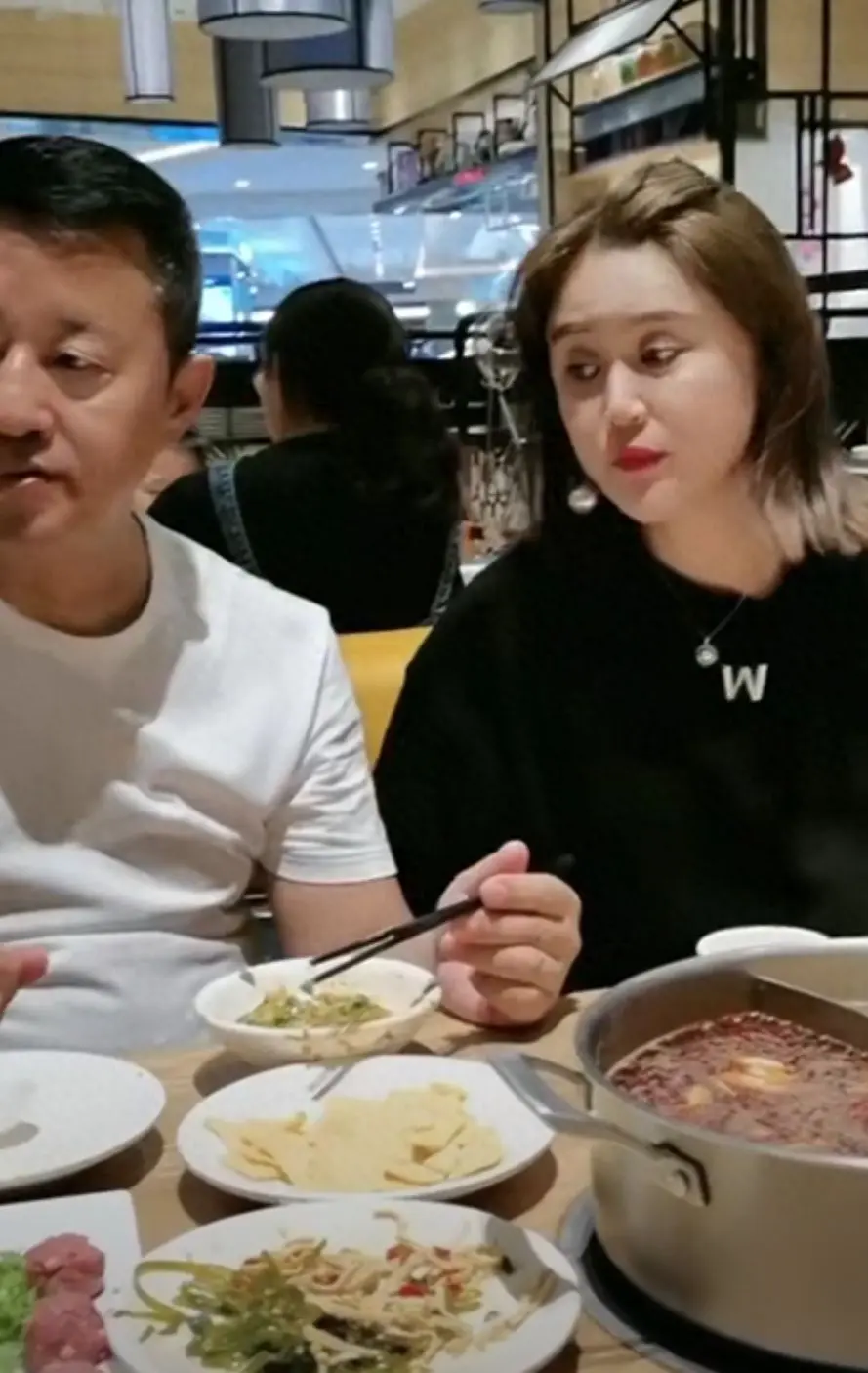 徒弟副业赚钱_徒弟赚钱副业怎么做_徒弟赚钱得给师父60%