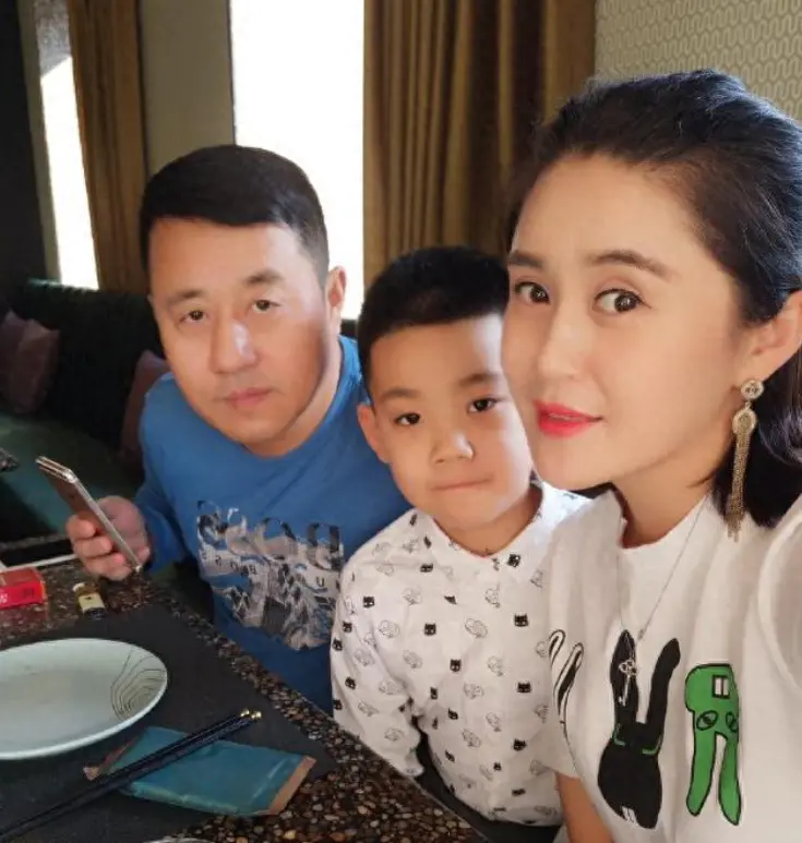 徒弟副业赚钱_徒弟赚钱副业怎么做_徒弟赚钱得给师父60%