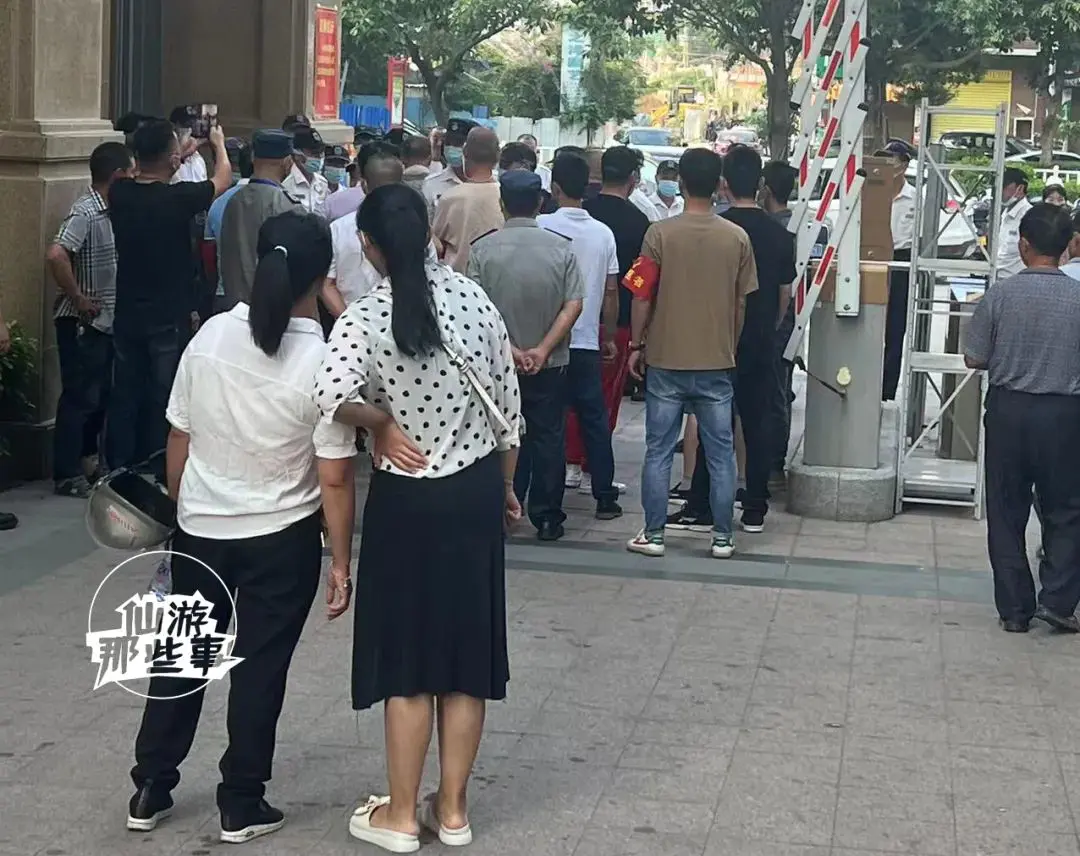 小区物业赚钱项目_小区物业怎么赚钱_物业小区赚钱多吗