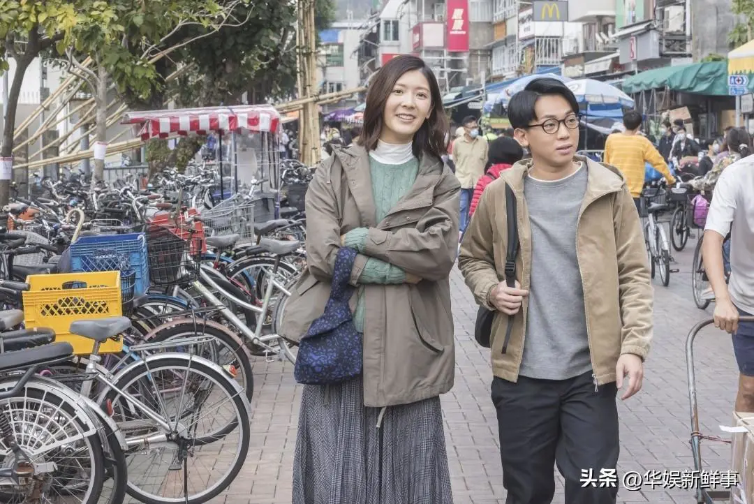 电影赚钱导演拍什么_导演拍电影怎么赚钱_拍电影挣钱