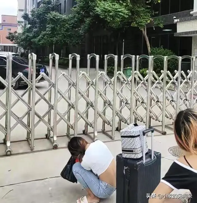 中介怎么赚暑假工的钱_暑假工中介怎么赚钱_中介公司如何利用暑假工赚钱