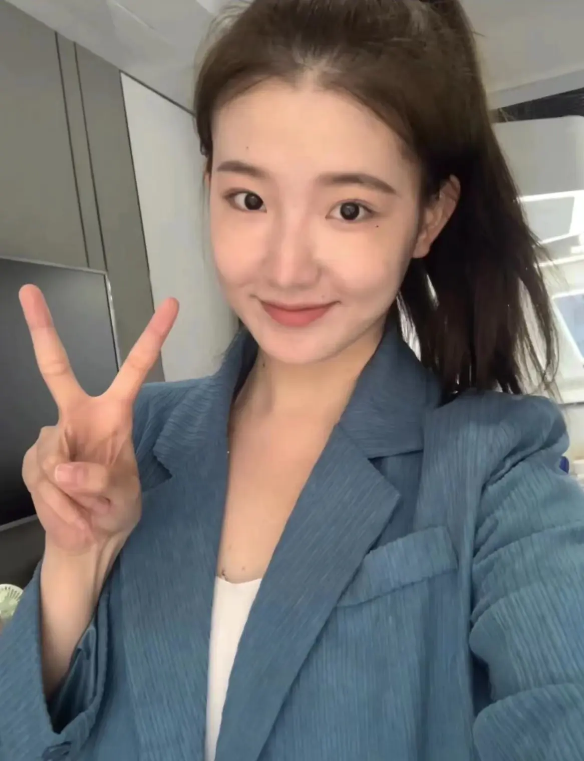 赚钱的音乐软件叫什么_赚钱听音乐_怎么靠音乐赚钱